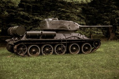 Savaşta kullanılan eski Vintage dekoratif askeri top 
