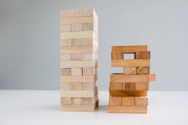 Mimari modelli ahşap blok kule, Yönetim ve strateji planı kavramı riski, büyüme iş başarı süreci ve ekip çalışması