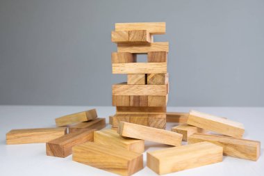 Mimari modelli ahşap blok kule, Yönetim ve strateji planı kavramı riski, büyüme iş başarı süreci ve ekip çalışması