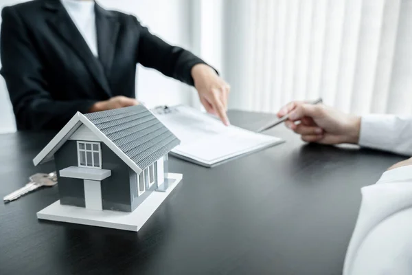 Real estate agents have a rental contract form for customers to sign a contract by the formal rental agreement Rental and insurance concepts.