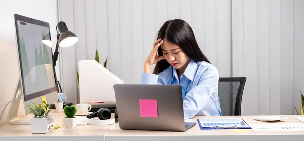 Working Asian Women Feel Stressed Tired Work Migraine Headaches Hard — Stock Photo, Image