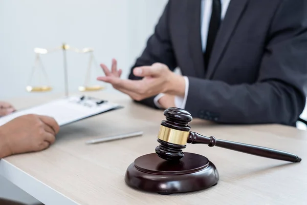 Male Lawyer Judge Counseling Clients Judicial Justice Prosecution Scales Judges — Stock Photo, Image