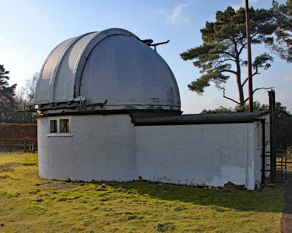 Norman Lockyer Observatory w pobliżu Sidmouth w Devon. Lockyer był amatorem astronoma i jest częścią przypisuje się odkrycie Helium na słońcu — Zdjęcie stockowe