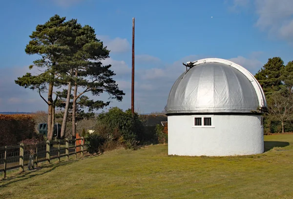 Observatório Norman Lockyer, perto de Sidmouth, em Devon. Lockyer foi um astrônomo amador e é parte creditada com a descoberta de hélio ao sol — Fotografia de Stock
