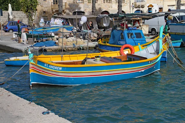 Valletta Malte Novembre 2019 Des Bateaux Pêche Colorés Dans Village — Photo