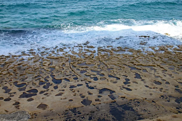 Piscinas Rochosas Prateleira Arenito Praia Sliema Malta — Fotografia de Stock