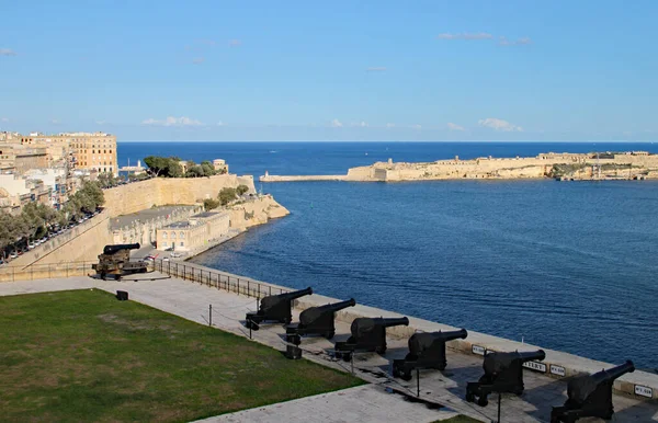 Giardini Barrakka Superiori Valletta Malta Novembre 2019 Cannoni Della Batteria — Foto Stock