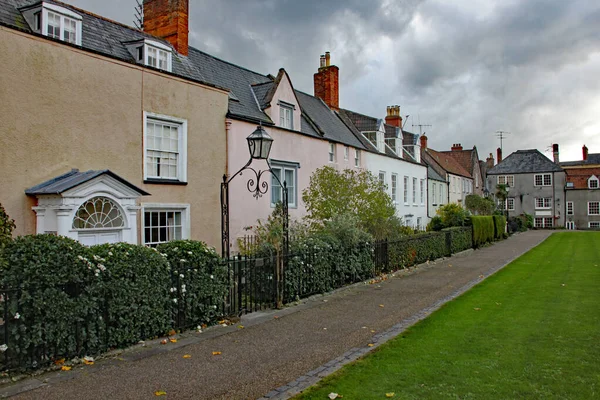 Terrass Med Georgiska Stugor Nära Wells Cathedral Somerset — Stockfoto