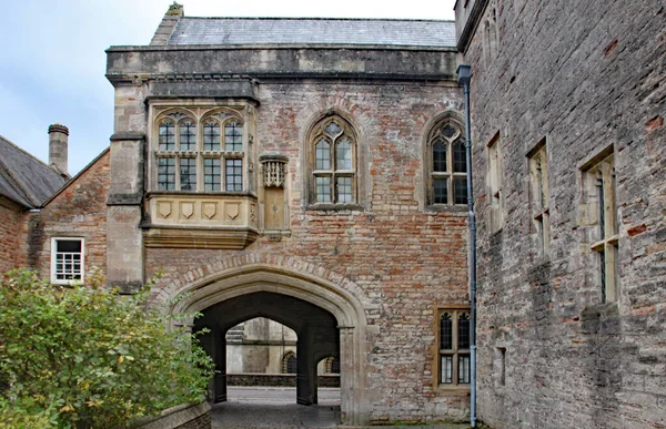 Πύλη Στην Είσοδο Του Vicar Close Στο Wells Somerset — Φωτογραφία Αρχείου