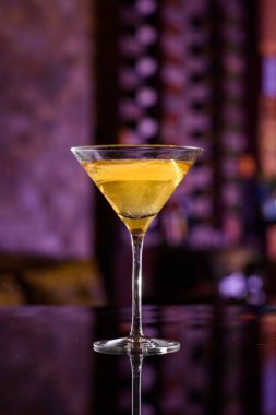 Bar Kontuacında Yaramaz n' Nice Kokteyl