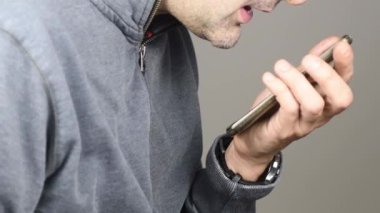 kullanarak adam akıllı telefon yakın çekim