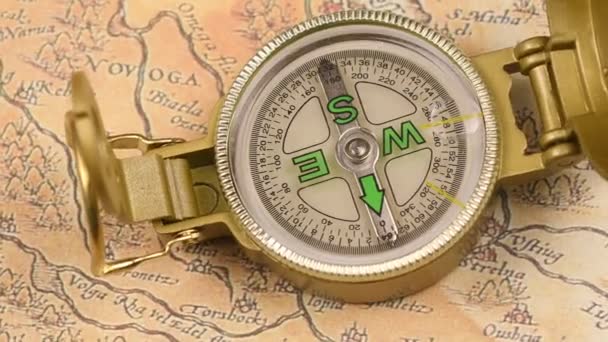 Piękne Makro Szczegóły Tradycyjnego Kompasu — Wideo stockowe