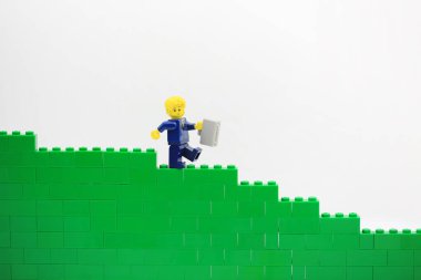 Hong Kong/Çin, 5 Temmuz 2018: Birleştirin Hong Kong.Legos farklı kümesinden Danimarka Lego Group tarafından üretilen plastik inşaat oyuncak popüler bir çizgi vardır, stüdyo çekim Lego halkı