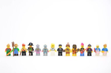Hong Kong/Çin, 5 Temmuz 2018: Birleştirin Hong Kong.Legos farklı kümesinden Danimarka Lego Group tarafından üretilen plastik inşaat oyuncak popüler bir çizgi vardır, stüdyo çekim Lego halkı