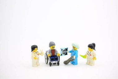 Hong Kong/Çin, 5 Temmuz 2018: Birleştirin Hong Kong.Legos farklı kümesinden Danimarka Lego Group tarafından üretilen plastik inşaat oyuncak popüler bir çizgi vardır, stüdyo çekim Lego halkı