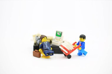 Hong Kong/Çin, 5 Temmuz 2018: Birleştirin Hong Kong.Legos farklı kümesinden Danimarka Lego Group tarafından üretilen plastik inşaat oyuncak popüler bir çizgi vardır, stüdyo çekim Lego halkı