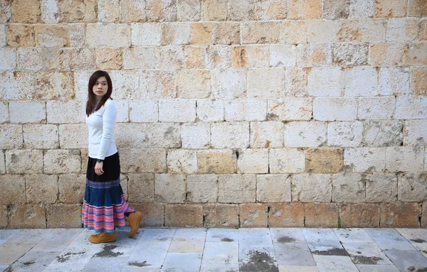 Menina Visita Dubrovnik Croácia — Fotografia de Stock