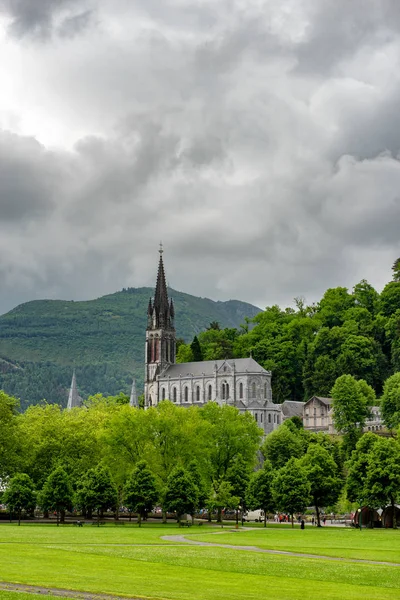 Blick Auf Die Basilika Von Lourdes Frankreich — Stockfoto