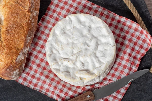 伝統的なノルマンディーのチーズ 乳製品 — ストック写真