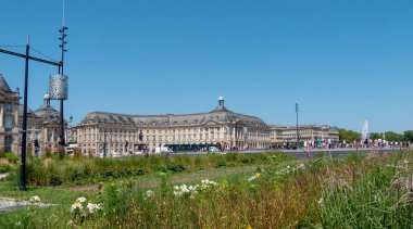 Place de la Bourse Bordeaux, Fransa'da bir görünümünü