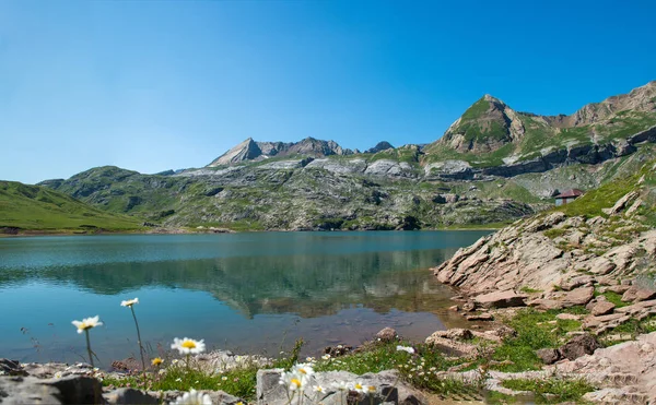 Blick Auf Den Estaens See Den Pyrenäen — Stockfoto