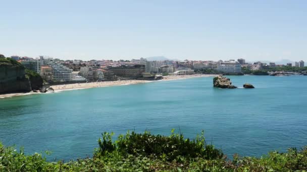 Näkymä Biarritzin Kaupunkiin Atlantin Valtameren Rannalla Ranska — kuvapankkivideo