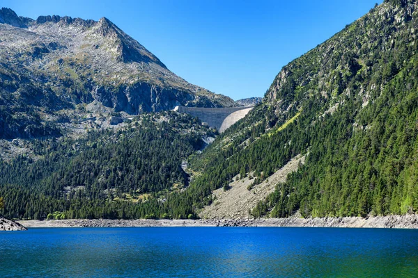 Вид Озеро Oredon Верхні Піренеї Франції — стокове фото