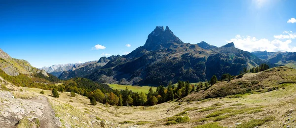 Blick Auf Den Pic Midi Ossau Frankreich Pyrenäen — Stockfoto