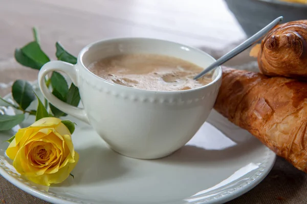 Petit Déjeuner Café Français Avec Lait Croissants — Photo