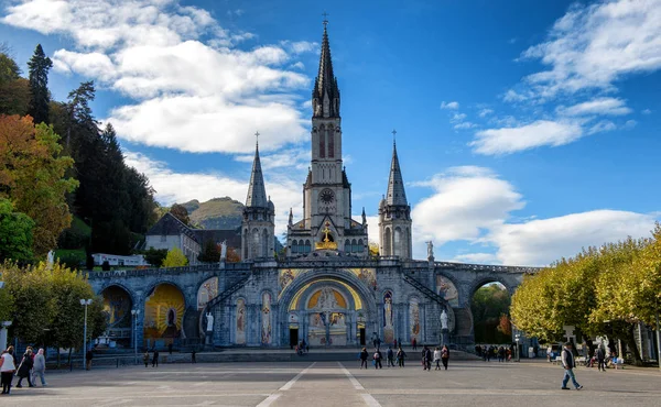 Utsikt Över Basilikan Lourdes Höst Frankrike — Stockfoto