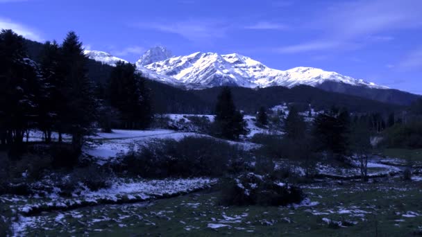 Nuit Rivière Dans Les Montagnes Pyrénées Avec Pic Midi Bigorre — Video