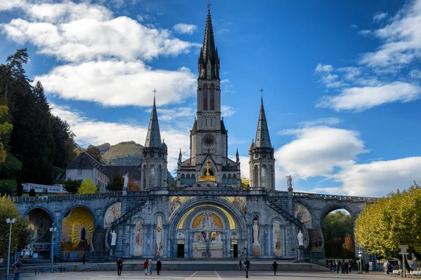 Una Vista Basílica Lourdes Otoño Francia — Foto de Stock