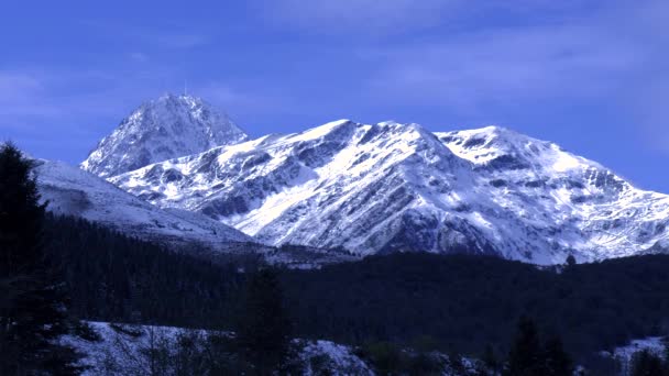 Nachts Pic Midi Bigorre Den Französischen Pyrenäen Mit Schnee — Stockvideo