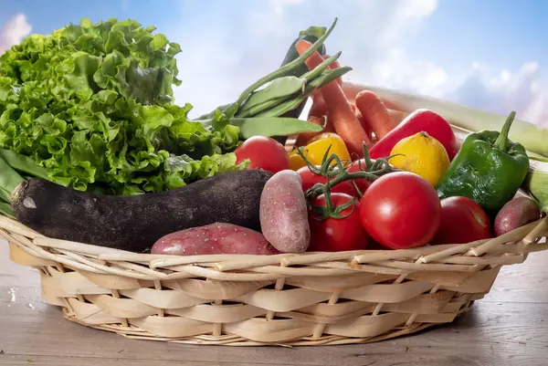 Basket Different Seasonal Vegetables — Stock Photo, Image