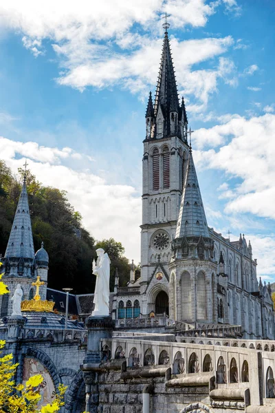 Una Vista Basílica Lourdes Otoño Francia — Foto de Stock