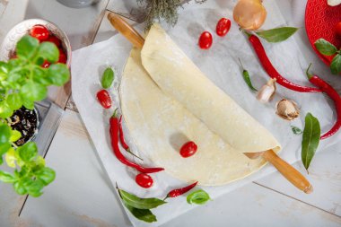 pizza hazırlanması için malzemeler