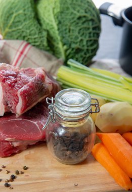 et ve sebze bir Fransız pot au feu hazırlanması için