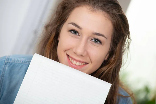 Retrato Una Joven Bonita Secretaria — Foto de Stock