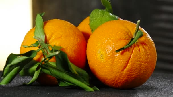 Beautiful Organic Oranges Fruits Spinning Close — Stock Video