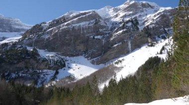 nehir verdi de Pau Cirque de Gavarnie, Fransa otelleri