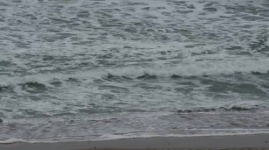kötü hava okyanusta dalgaları görünümünü