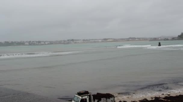 Panorama Över Hamnen Och Fort Socoa Aquitaine Frankrike Dåligt Väder — Stockvideo