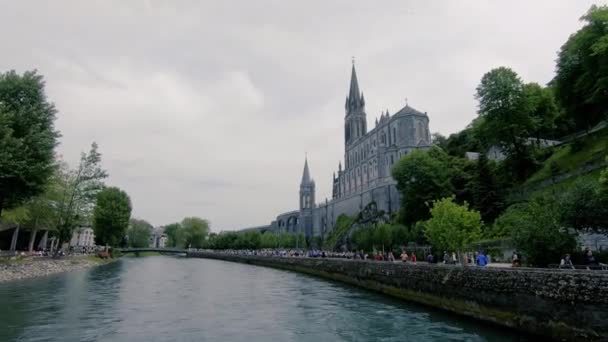 Utsikt Över Basilikan Lourdes Frankrike — Stockvideo