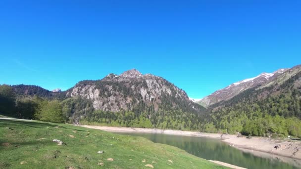 Panorama Jezera Bious Artig Francouzských Pyrenejích Horách — Stock video