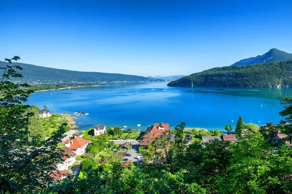 View of lake of Annecy, french Alps — Stock Photo, Image