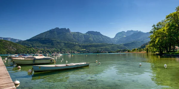 View of lake of Annecy, french Alps — Stock Photo, Image