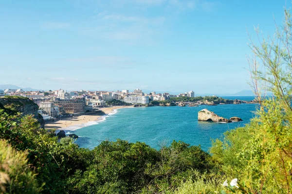 Vue sur la plage de Biarritz, ville basque française — Photo