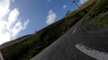 Fransız Pirene dağlarında Col du Tourmalet yol 