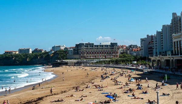 Vue sur la plage de Biarritz, ville basque française — Photo