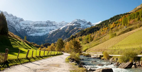 Вид Cirque de Gavarnie, Париж, Франция — стоковое фото